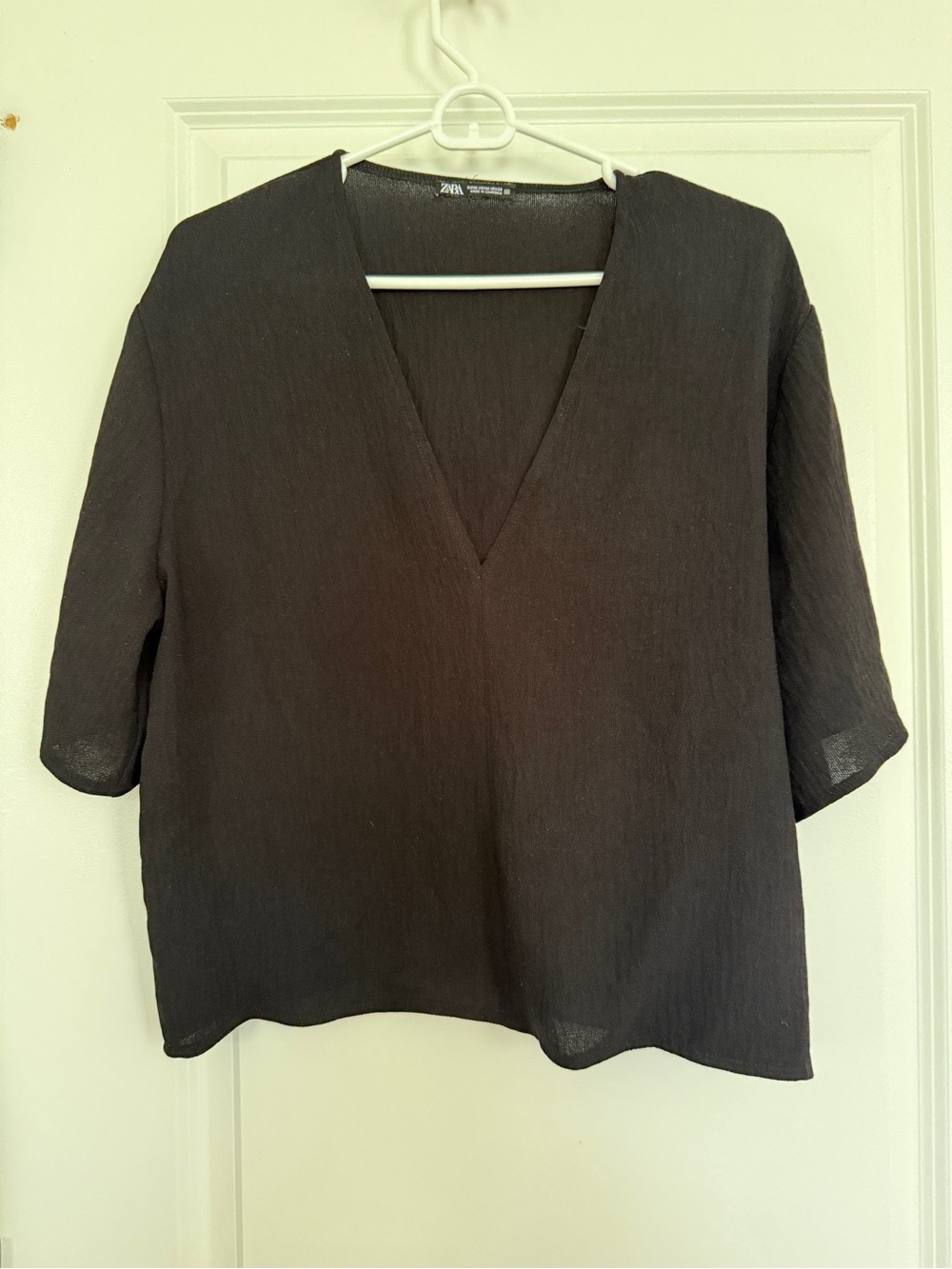 Zara Simple & Sexy Black Deep V-NeckTop